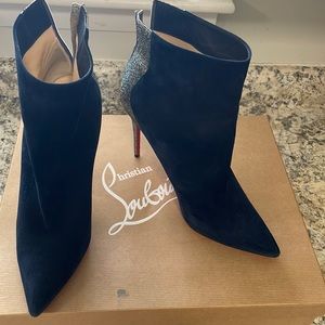 Christian louboutin blue suede heels